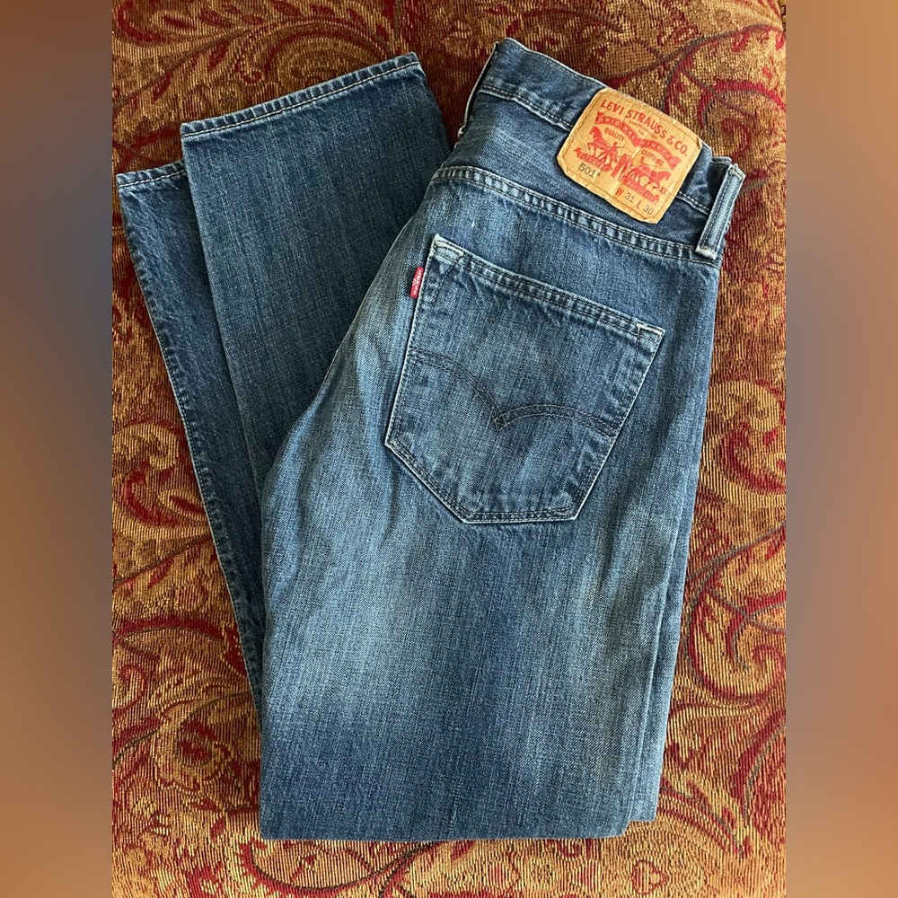 Men Levi’s jeans